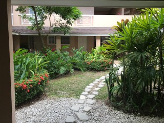Manor Pk Drive, Kingston / St. Andrew, Jamaica - Apartment for Lease/rental